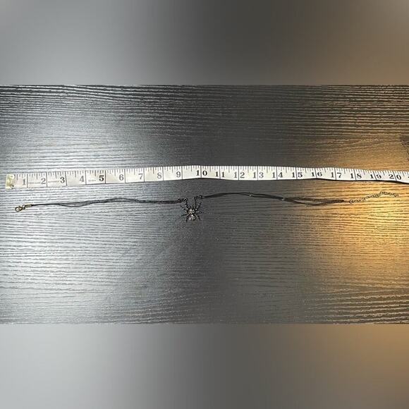 Handmade whimsygoth tarantula spider pendant necklace - Picture 5 of 5